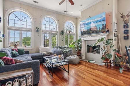 3234 N California Street 3S, Chicago, Illinois 60618