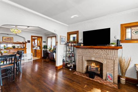 2164 S 64th St, West Allis, 威斯康辛州 53219, 美国