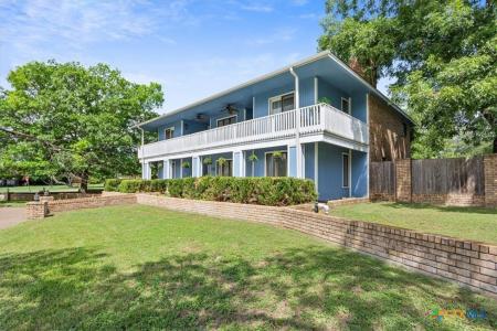 910 Mill Creek Drive, Salado, Texas 76571