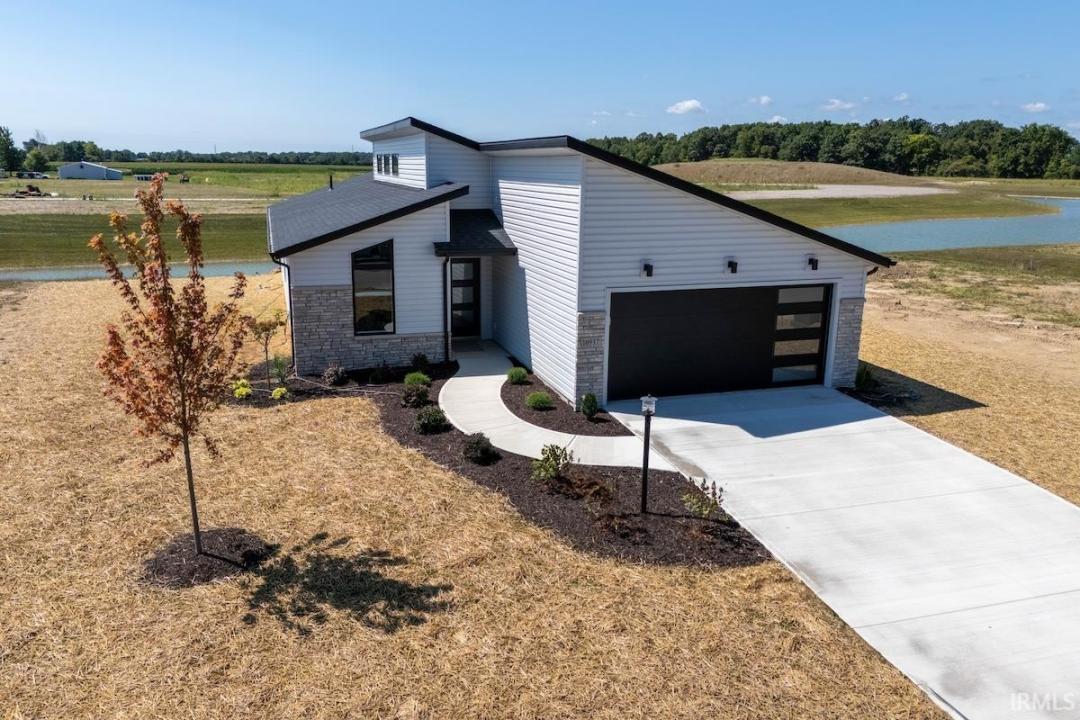 10937 Carob Thorn Trail, Roanoke, Индиана 46783, Соединенные Штаты