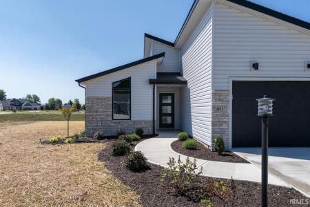 10937 Carob Thorn Trail, Roanoke, Индиана 46783, Соединенные Штаты