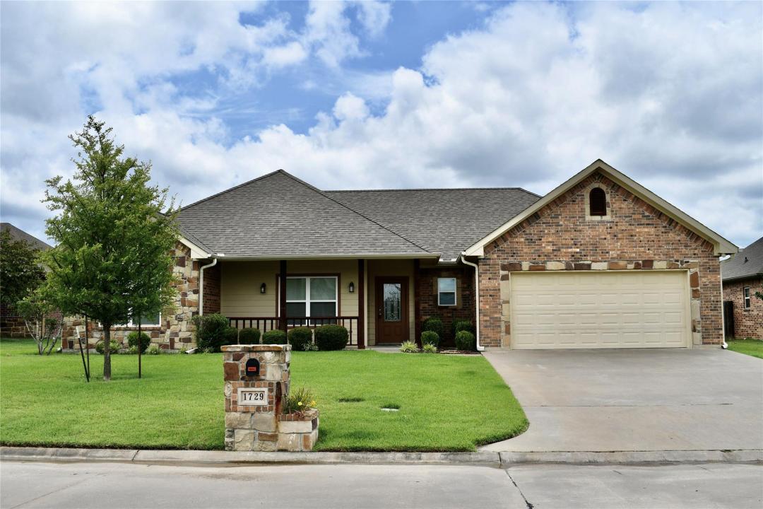 1729 Round Rock Cr, Sulphur Springs, Texas 75482, HOA KỲ