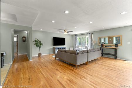 17276 Midway Avenue, Allen Park, Michigan 48101, Stati Uniti