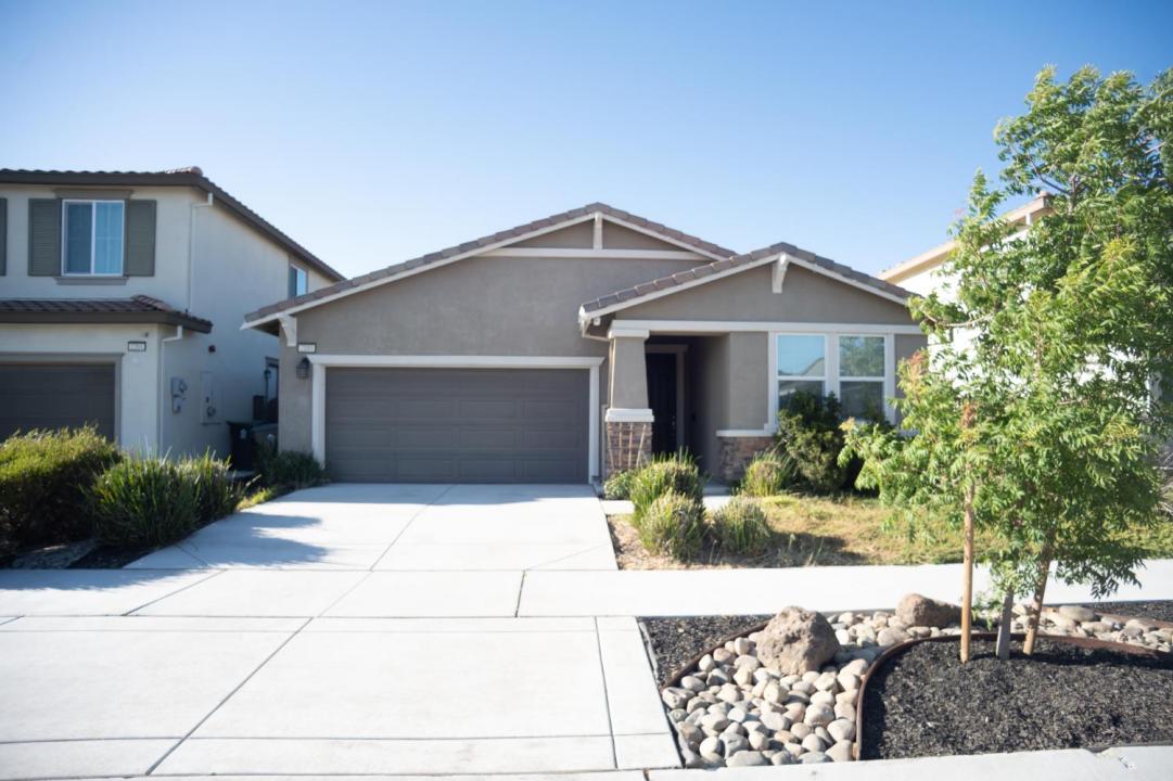 2189 Grinnell St, Lathrop, California 95330, Estados Unidos