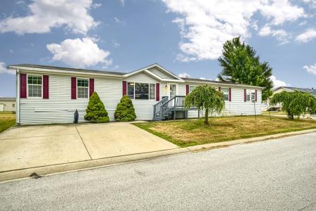 194 Sparrow Drive, Sauk Village, Illinois 60411, USA