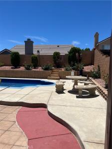 13991 Silver Creek Way, Victorville, California 92392, Estados Unidos