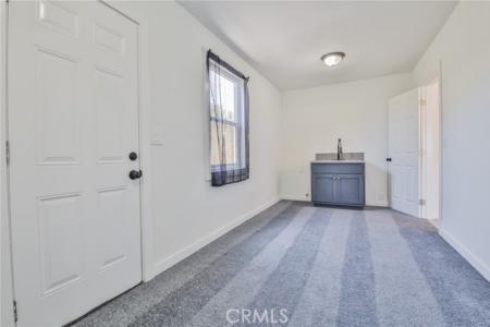 1964 E 114th Street, Los Angeles, California 90059, HOA KỲ