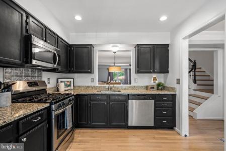 20946 Tobacco Square, Ashburn, Virginia 20147, USA