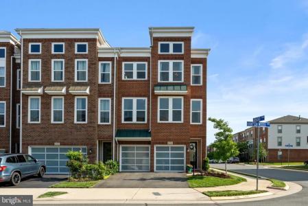 42265 Hampton Woods Terrace, Brambleton, Virgínia 20148, Estados Unidos