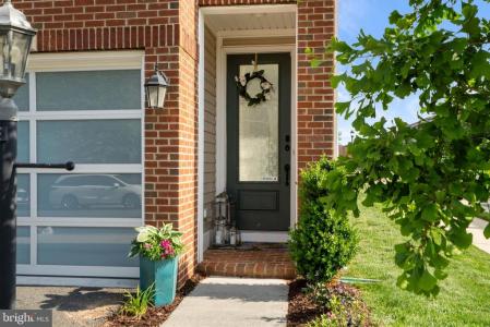 42265 Hampton Woods Terrace, Brambleton, Virgínia 20148, Estados Unidos
