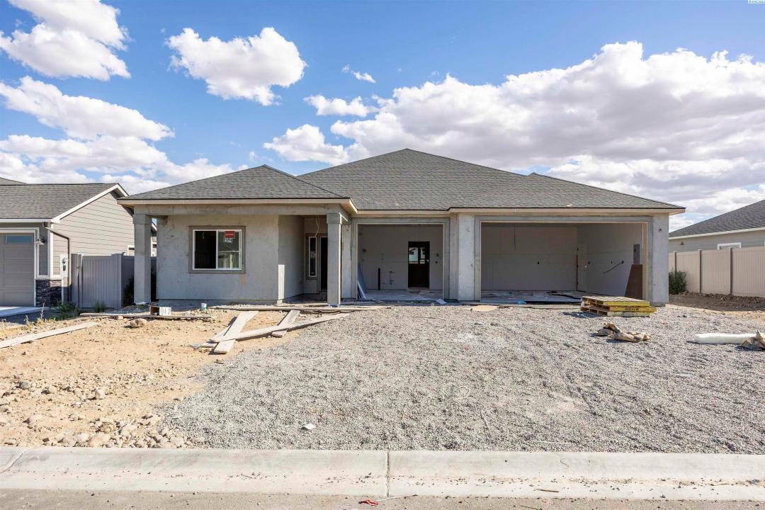 206 Schrute Road, Prosser, Washington 99350
