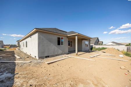206 Schrute Road, Prosser, Washington 99350