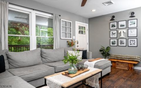 20 Eastbrook Ln Ln, Hampton Twp., Nueva Jersey 07860-6563, Estados Unidos