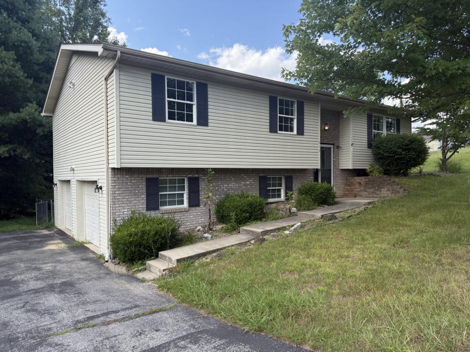 210 Blossom Ridge Dr., Corbin, Kentucky 40701, Amerika Birleşik Devletleri