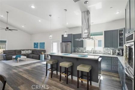 1224 243rd Street, Harbor City, California 90710, Stati Uniti