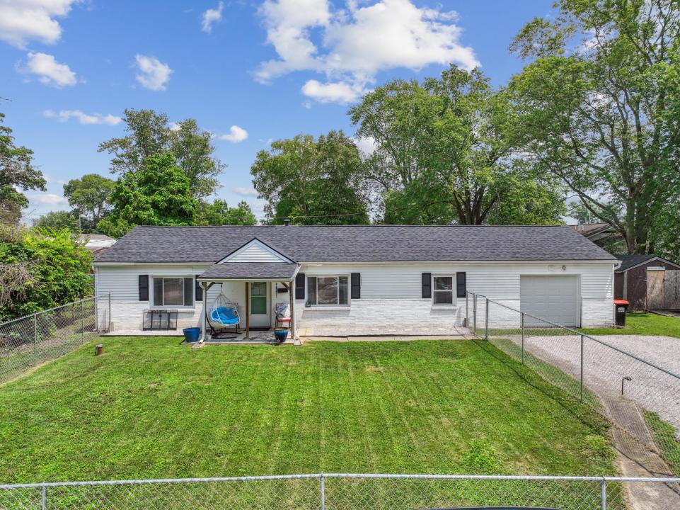 102 Leroy Street, Buckeye Lake, Ohio 43008, USA