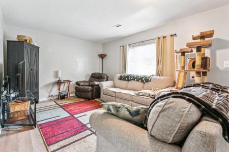 102 Leroy Street, Buckeye Lake, Ohio 43008, USA