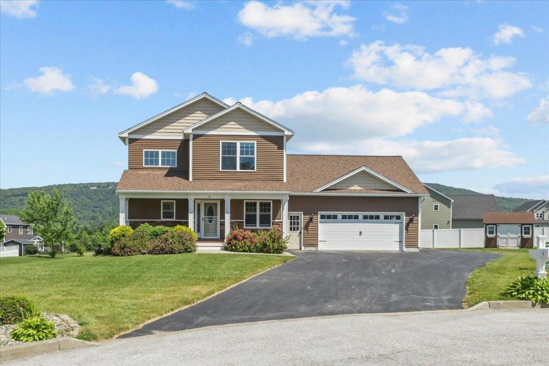 55 Over Lake Court, St. Albans Town, Vermont 05478