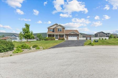 55 Over Lake Court, St. Albans Town, Vermont 05478