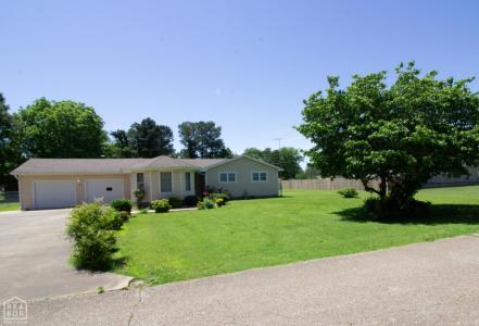 805 James Lane, Trumann, Arkansas 72472, USA