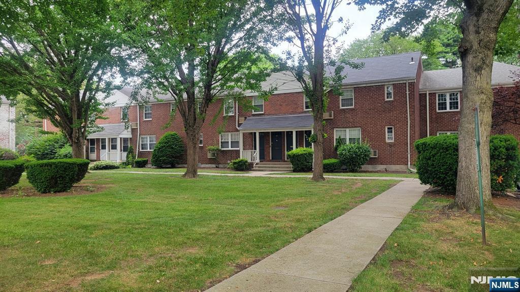 57 Clark Court, Rutherford, Нью-Джерси 07070, Соединенные Штаты