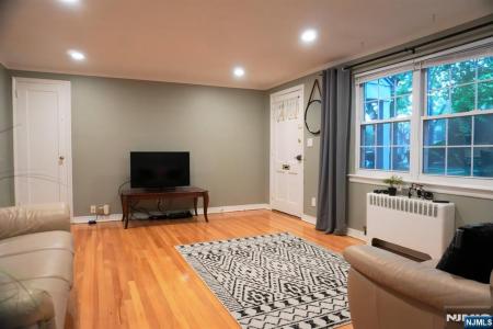 57 Clark Court, Rutherford, Нью-Джерси 07070, Соединенные Штаты
