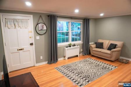 57 Clark Court, Rutherford, Нью-Джерси 07070, Соединенные Штаты