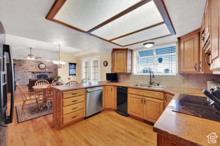 93 N VALLEY VIEW DR, North Salt Lake, Utah 84054