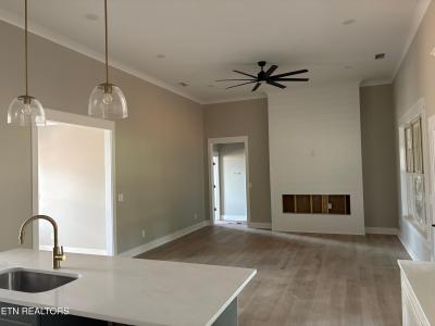 936 Herbert Drive, Greenback, Tennessee 37742, États-Unis