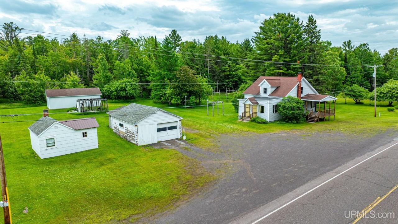 49650 N Bootjack Rd, Lake Linden, Michigan 49945