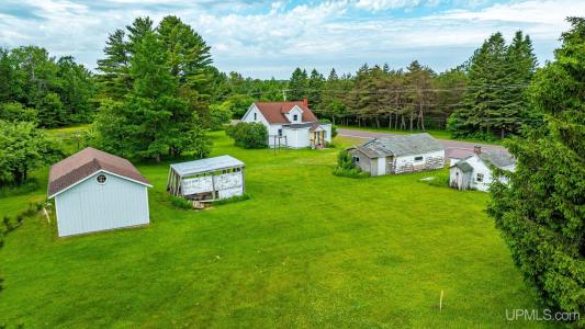 49650 N Bootjack, Lake Linden, Michigan 49945, USA
