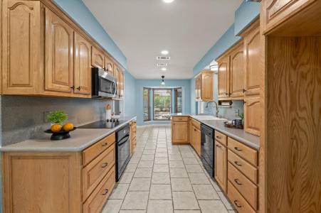909 Ridge Drive, Bedford, 텍사스 76021, 미국