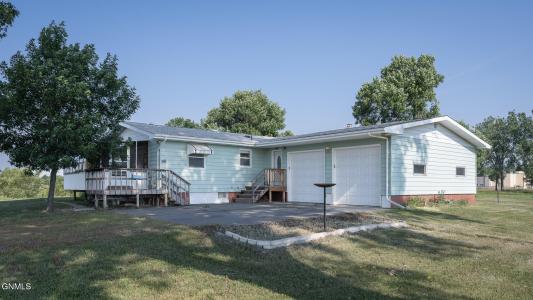 537 2nd Avenue, Beulah, ND 58523, USA