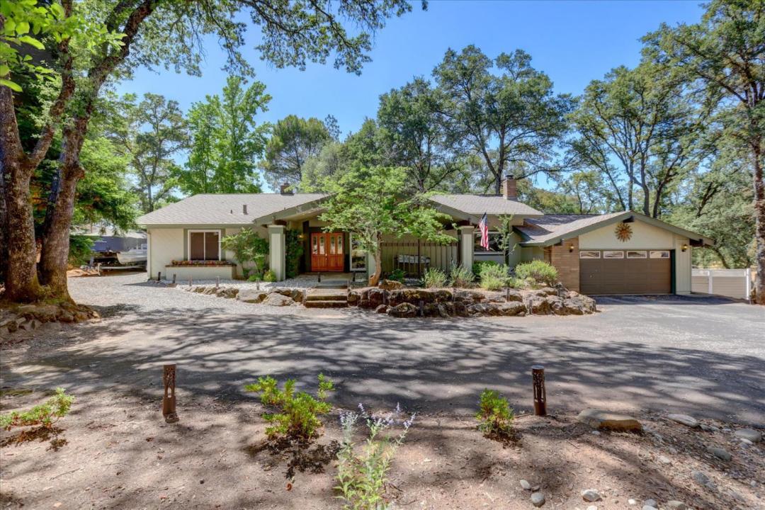 23485 Saint Andrews Court, Auburn, California 95602