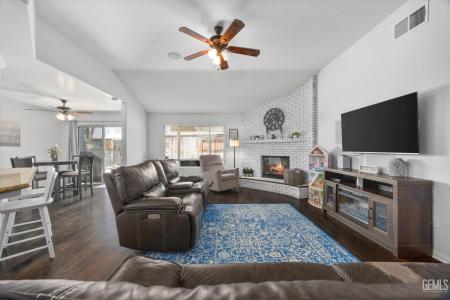 5812 Seasons Valley Court, Bakersfield, California 93313, Estados Unidos