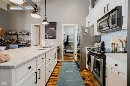 624 E Walnut Street , 26, Indianapolis, Indiana 46204