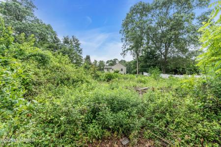 527 5th Avenue, Brick, New Jersey 08724, États-Unis