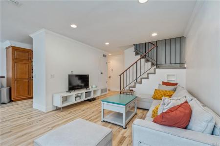 1405 Cypress St., San Dimas, California 91773, Stati Uniti