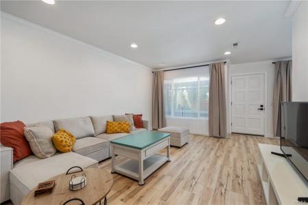 1405 Cypress St., San Dimas, California 91773, Stati Uniti
