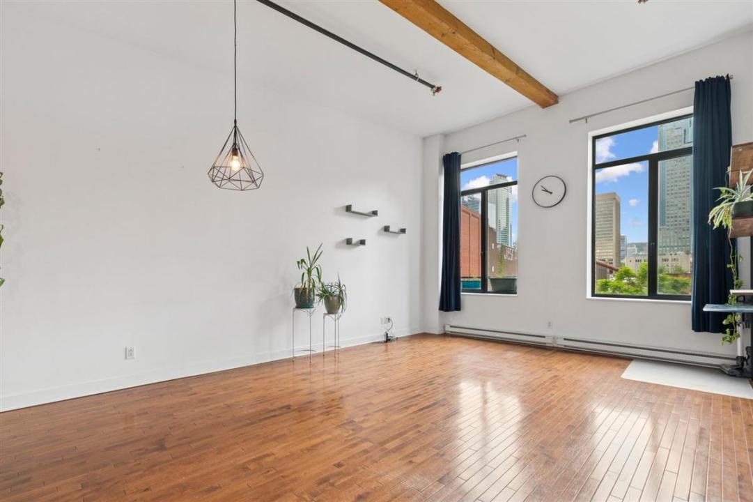 1015  Rue William, Montréal (Le Sud-Ouest), Quebec H3C 1P4, Canada