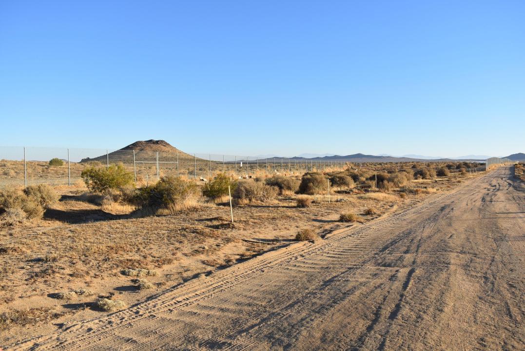 15th St E & Vic Reed Ave, Mojave, Californie 93501, États-Unis
