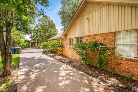 400 PARKWAY Drive, Natchitoches, 路易西安纳州 71457, 美国