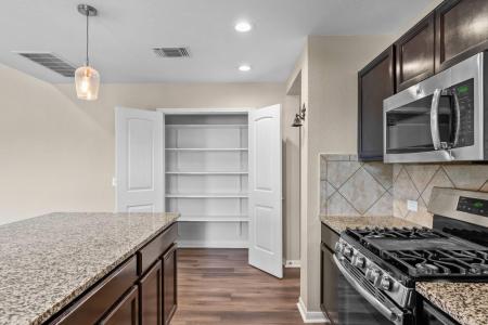 900 Canvasback Creek DR, Leander, 得克萨斯州 78641, 美国
