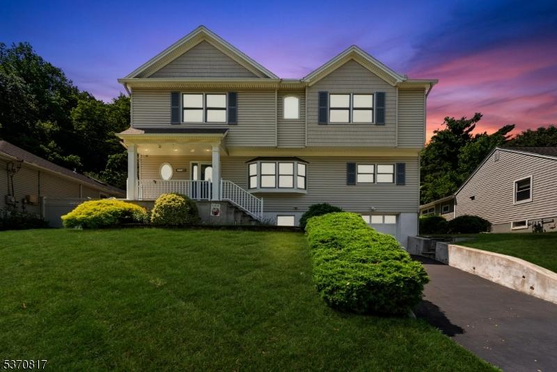75 Thomas Street, Clifton City, New Jersey 07013, USA
