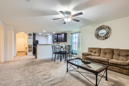112 Niven PATH, Jarrell, Texas 76537, HOA KỲ