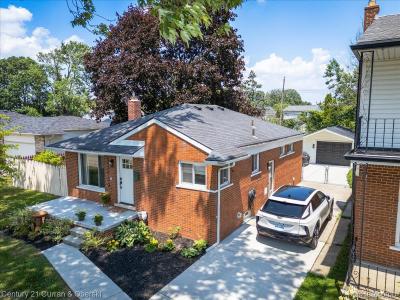 23139 Deziel Street, St. Clair Shores, Michigan 48082, USA