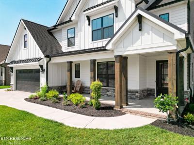 12027 Deer Crossing Drive, Knoxville, Tennessee 37932, USA