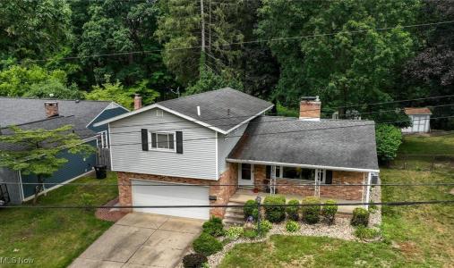 1423 Shanabrook Drive, Akron, オハイオ 44313, アメリカ合衆国