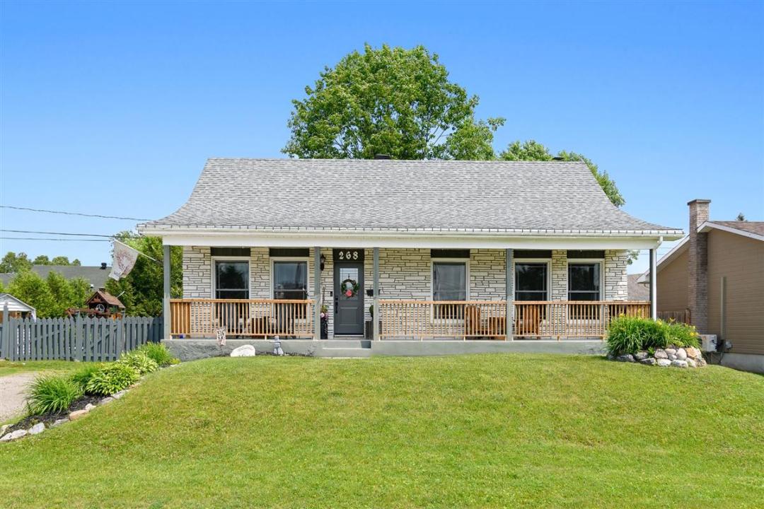 268  Rue Beaulieu, Maniwaki, Québec J9E 1A9, Canada