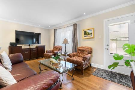 106-108 Rue Charlevoix, Gatineau (Hull), 魁北克省 J8X 1R1, 加拿大